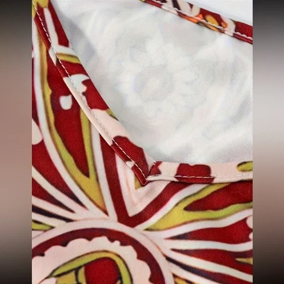 Spring Boho • Elegant Paisley Maxi Dress - Picture 5 of 6